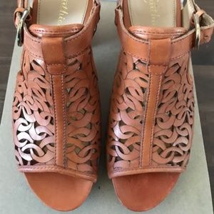 Earthies Women's Leather Contoured Heel Adjustable Sandals Henna Rust Size 7B